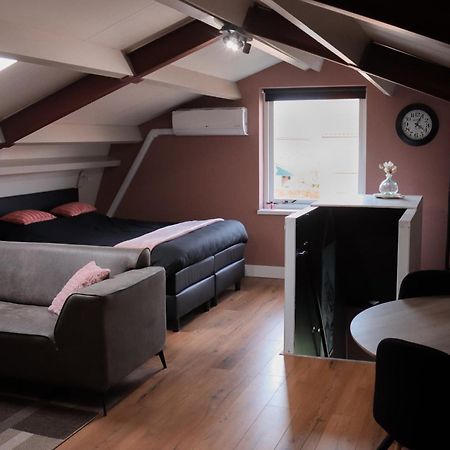 B&B De Kalverschuur Schoonrewoerd Екстер'єр фото
